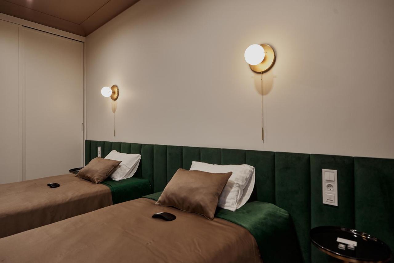 Kostjukowski Apartments Avalon Lviv Ngoại thất bức ảnh